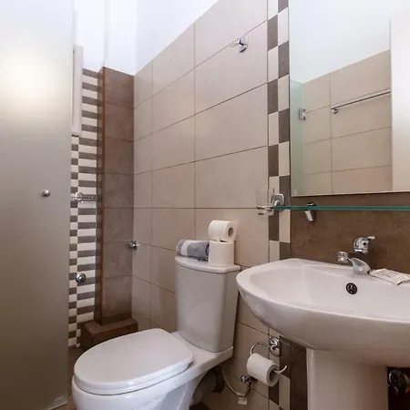 Apartament Rapanos *